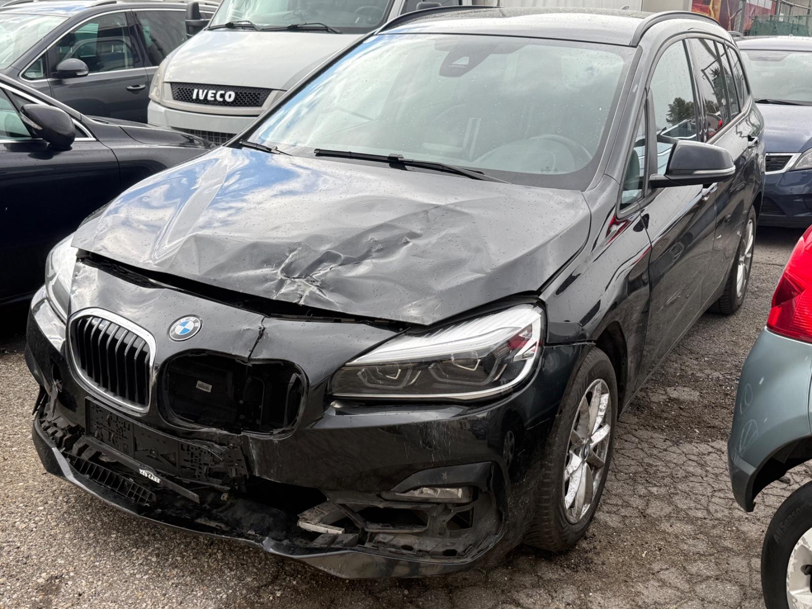 BMW 218 i Gran Tourer  Sport Line Aut*LEDER*NAVI*PD