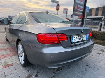 BMW 320 - 4