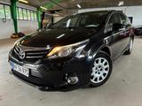 Toyota Avensis Kombi Life 1,8B - Toyota Avensis: Life