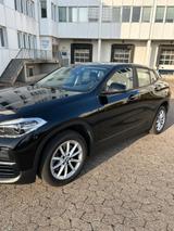 BMW X2 sDrive20i Advantage Steptronic DCT Advantage - BMW X2 in Bielefeld