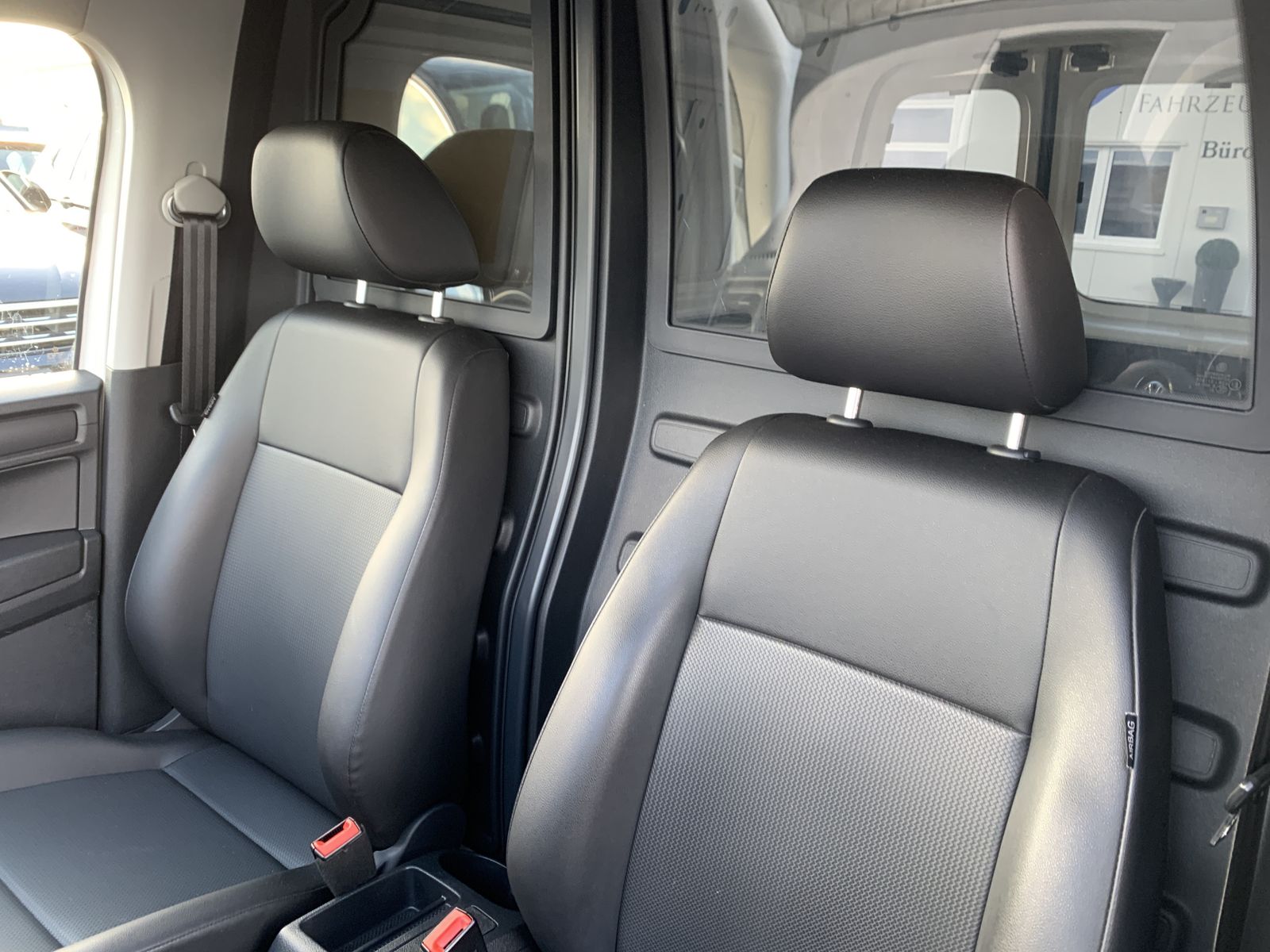 Fahrzeugabbildung Volkswagen Caddy 2.0 TDI*Kasten*BMT*Klima*ELFH*ZV*