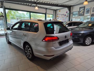 Volkswagen Golf - 3