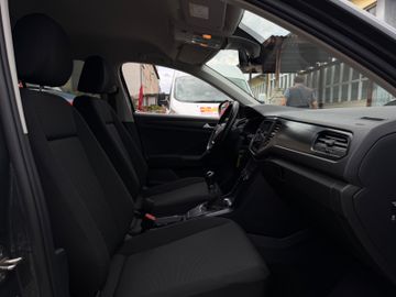 Volkswagen T-Roc - 11