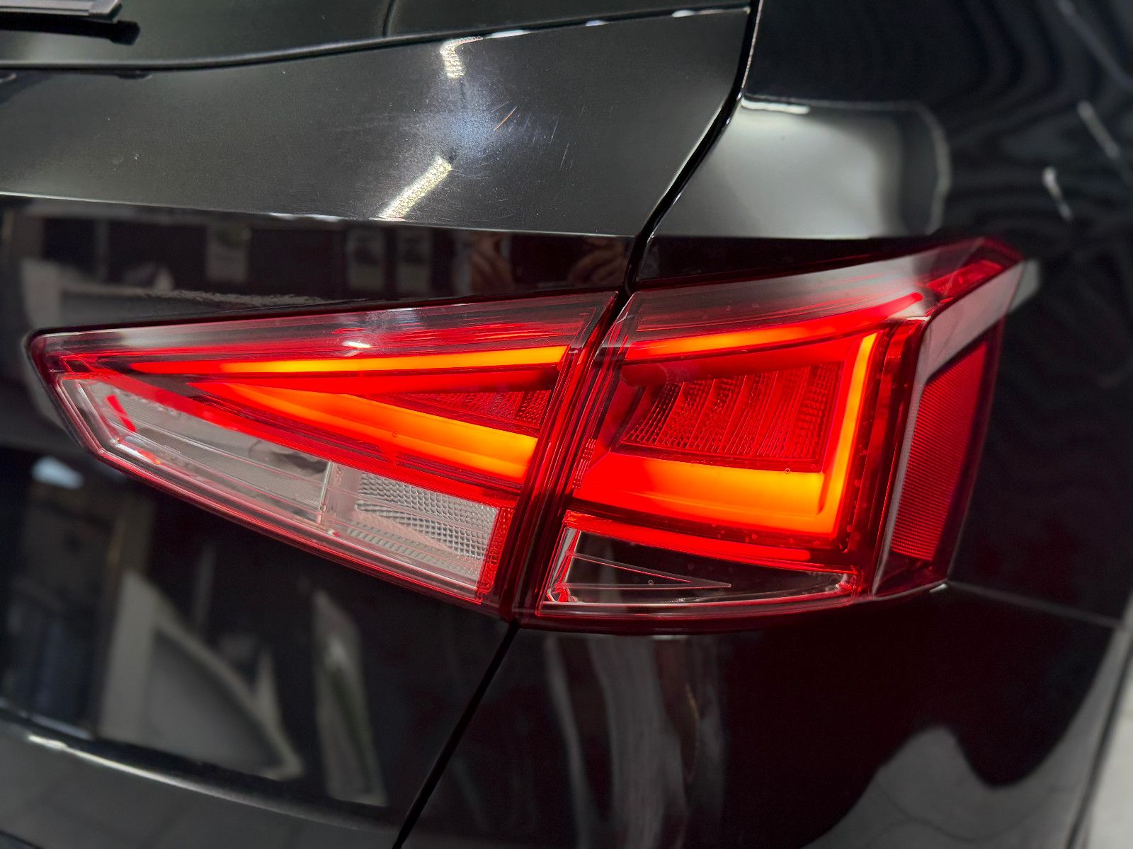 Fahrzeugabbildung SEAT Arona Xcellence|PDC|NAVI|ACC|LED