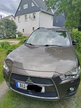 Mitsubishi Outlander 2.2 DI-D+ MIVEC Invite 4WD Invite - gebrauchte Mitsubishi Outlander aus dem Jahr 2012