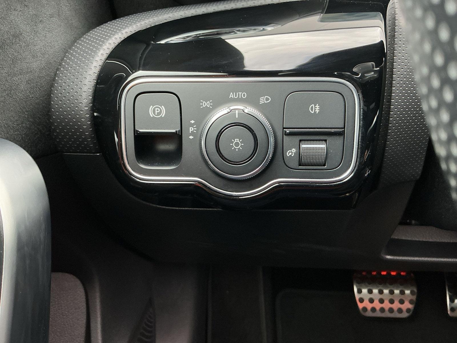 Mercedes-Benz CLA SB 200 7G-DCT AMG Line LED APPLE&ANDRO RFK, миниатюра 23