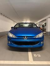 Peugeot 206 CC Platinum 110 Platinium - Peugeot 206 Platinium mit Benzin-Antrieb