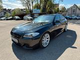 BMW 550 i*3 ZONEN KLIMAAUT*HEADUP*TOP AUSSTATTUNG* - BMW 550 aus 2010