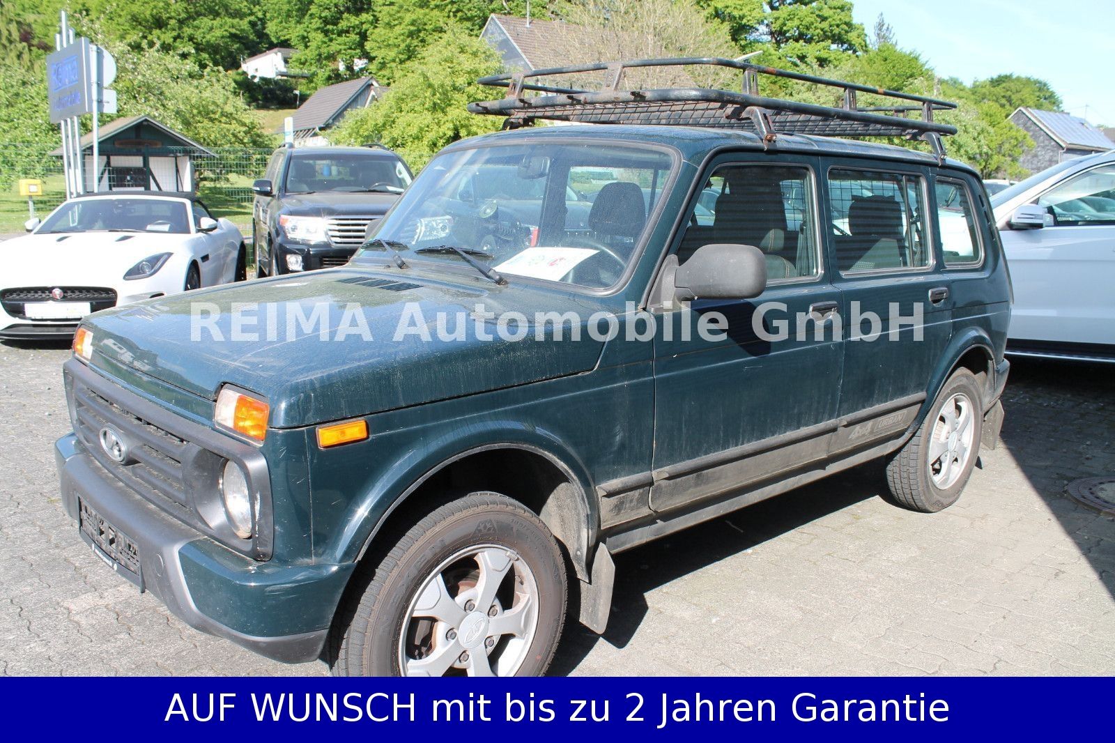 Fahrzeugabbildung Lada Taiga 5-trg. Urban 4x4, Anhängerkupplung