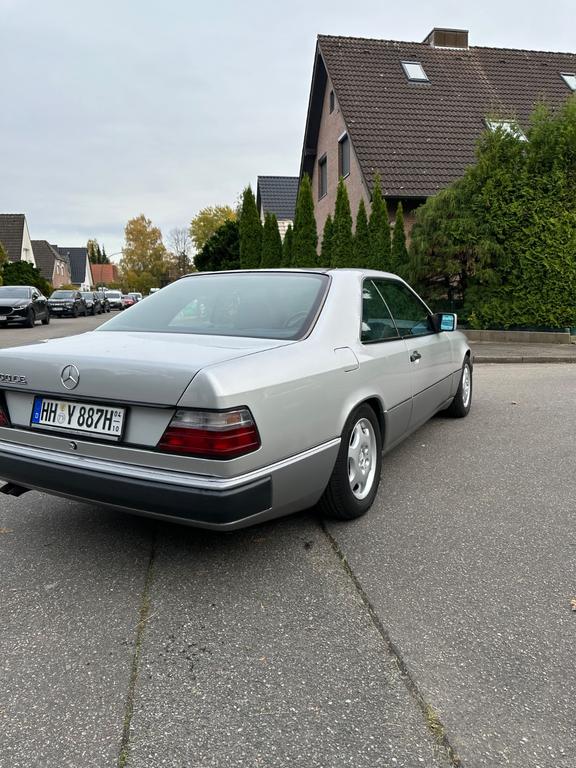 Mercedes-Benz CE 300