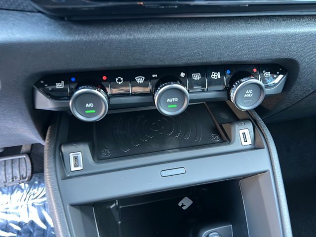 Citroën C4 1.2 PureTech 130 Max 360+Kam.+KeyLess+Massage