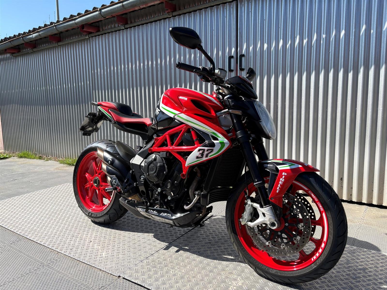 MV Agusta Brutale 800 RC wenig km; Limited Edition nr.