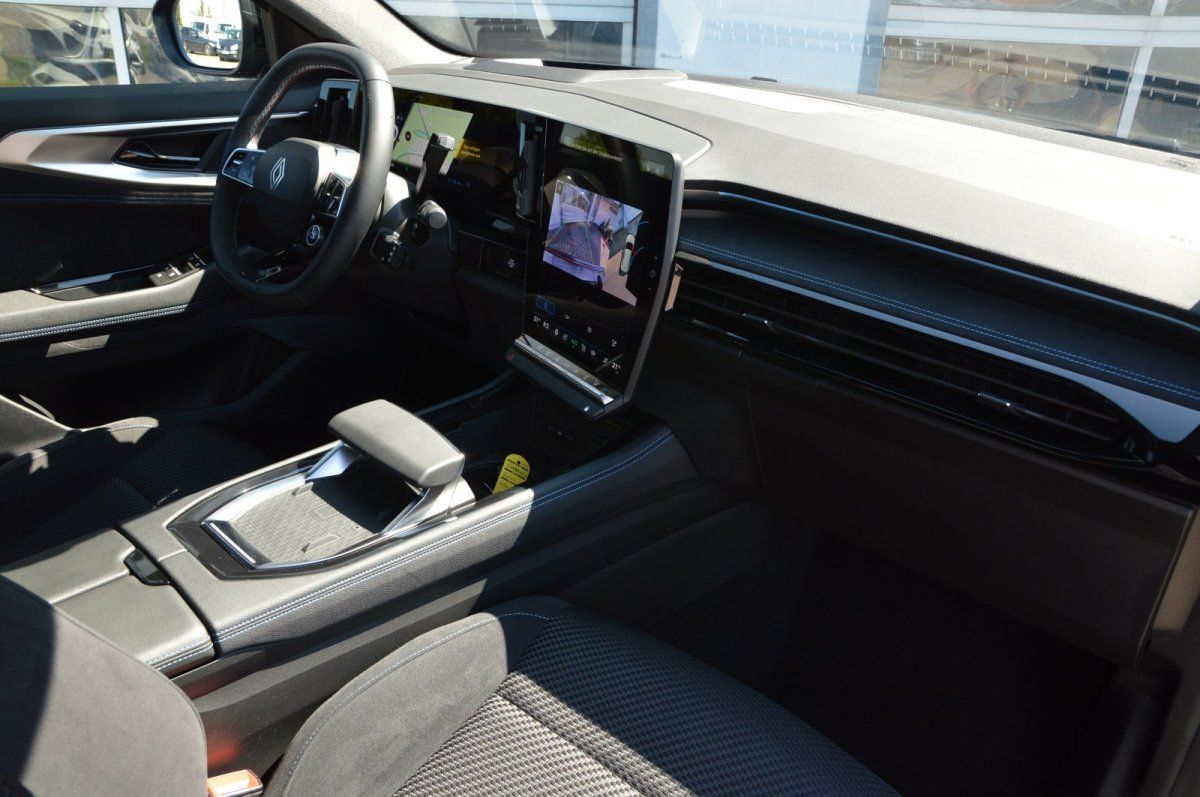 Fahrzeugabbildung Renault Espace VI   Esprit Alpine E-Tech Hybrid Panorama