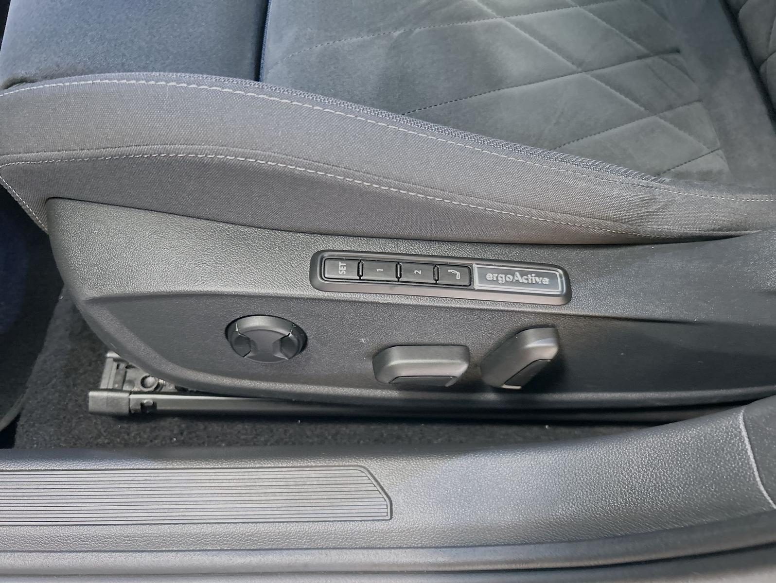 Volkswagen Golf Variant 2.0 TDI DSG Life, миниатюра 12