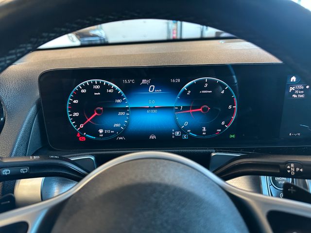 Mercedes-Benz GLB 200 *NAVI*ACC*LED*SPURASSIST*AHK*