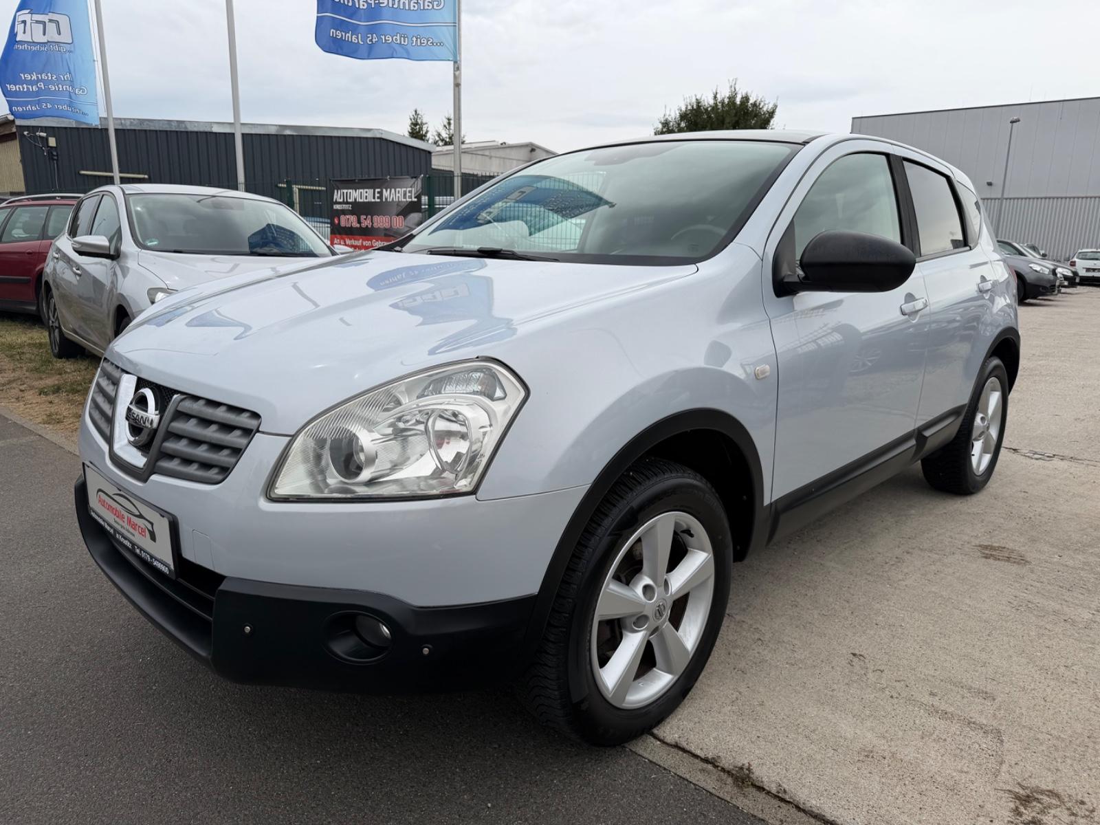 Nissan Qashqai+2 2008 — interior