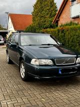 Volvo V70 TÜV 10/27 Kombi 2.5l Benzin 140 PS - gebrauchte Volvo V70 aus dem Jahr 1998