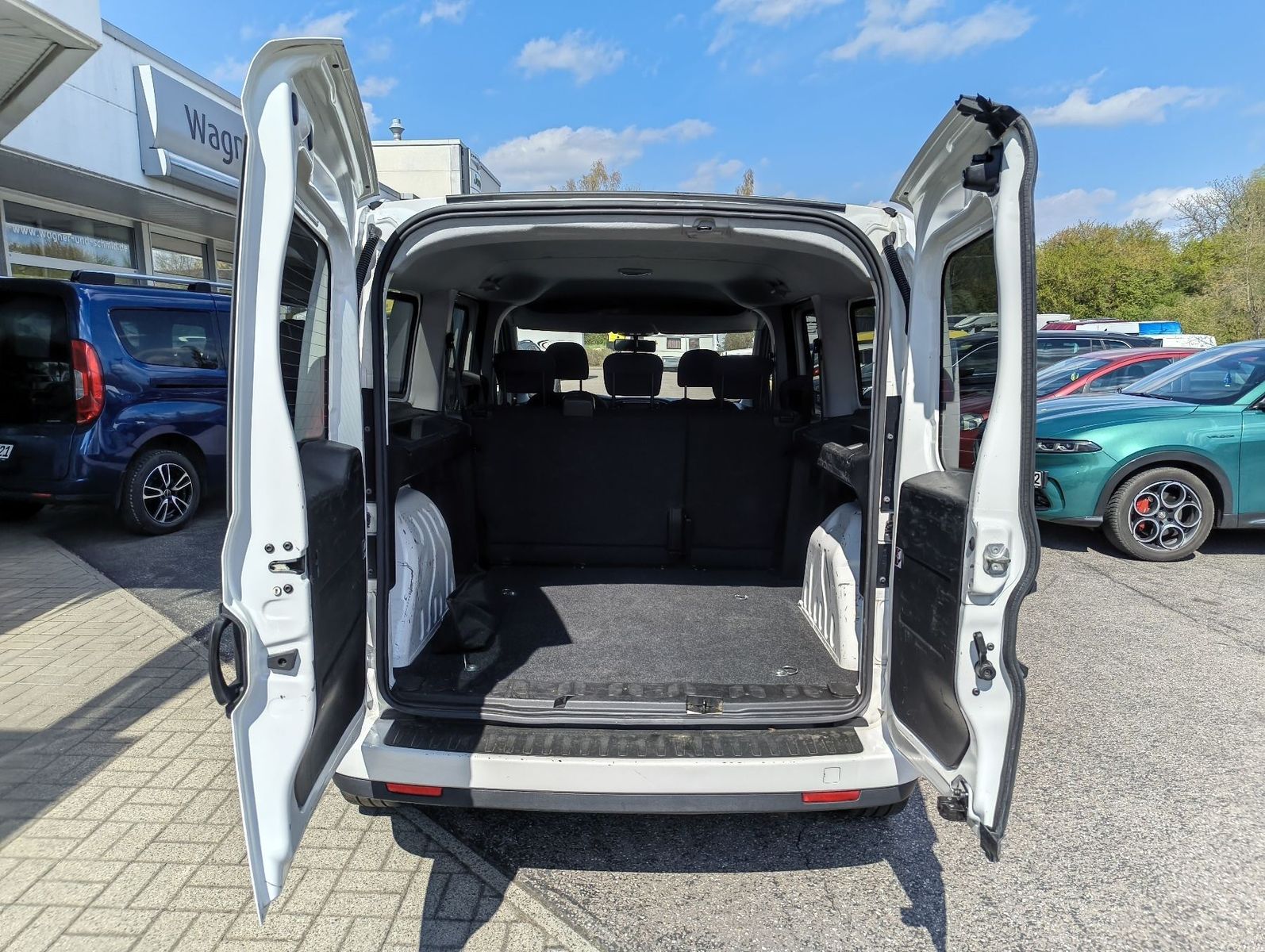 Fahrzeugabbildung Fiat Doblo Kombi Maxi SX 1.6 Mjet