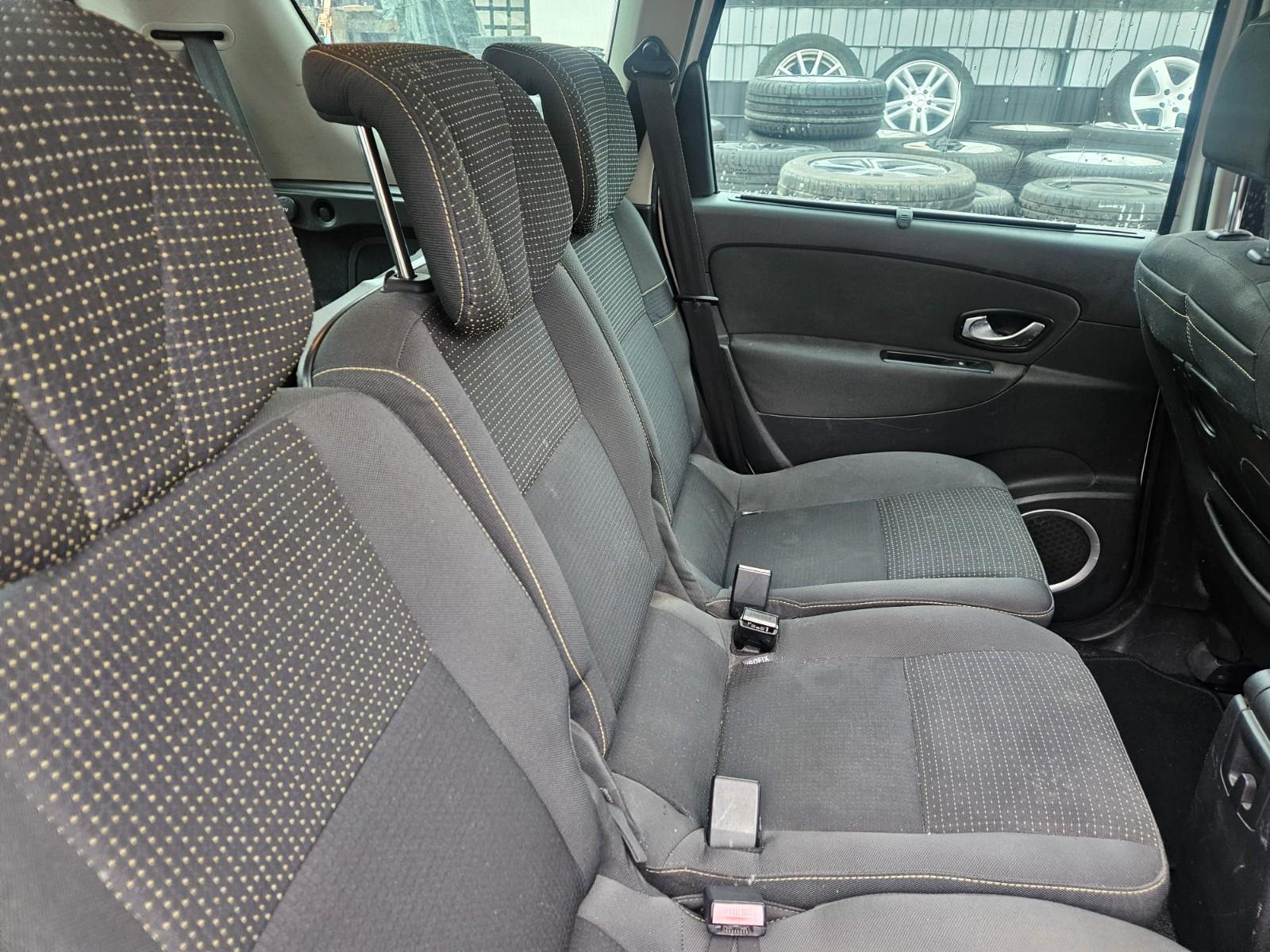 Renault Scenic 2009 — photo 20