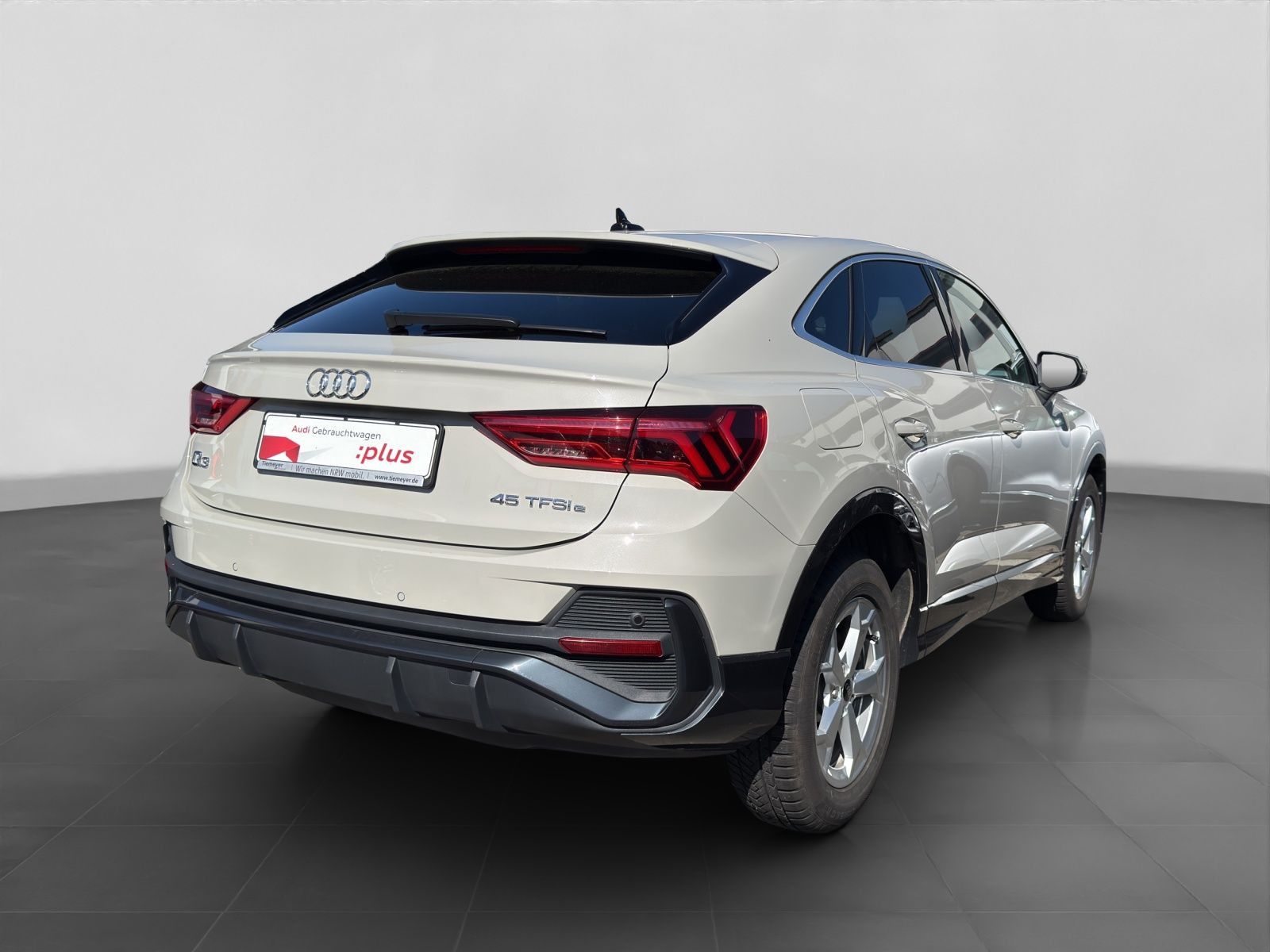 Audi Q3 Sportback 45 TFSI e S lINE LED LM18 NAVI+ foto 4