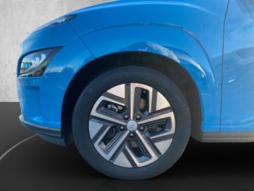 Hyundai Kona Trend Elektro Kam.+KeyLess+LED+Navi+SHZ+LM