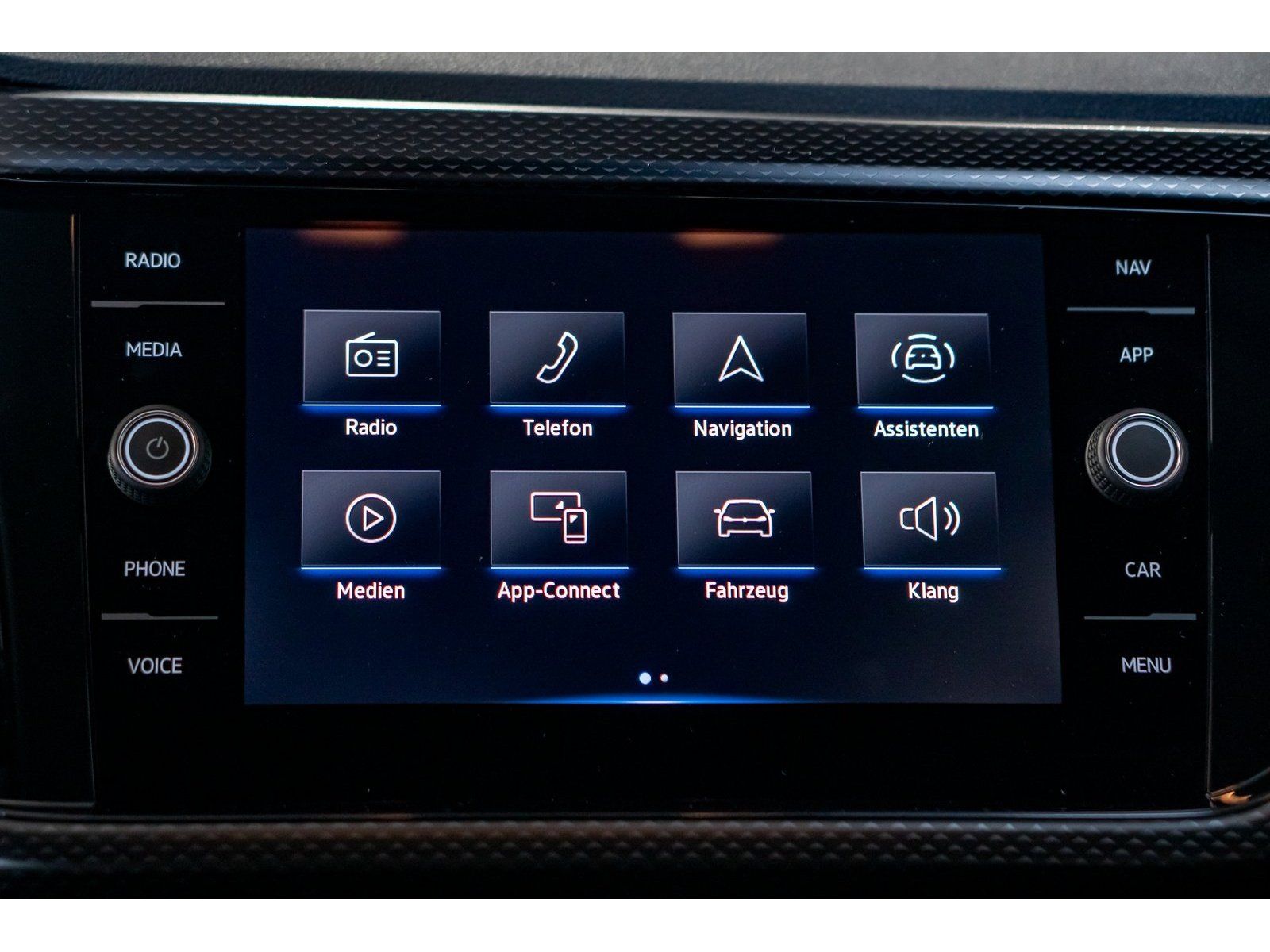 Fahrzeugabbildung Volkswagen T-Cross Life TSI *Cam*Navi*Sitzhzg*Einparkh*ACC*