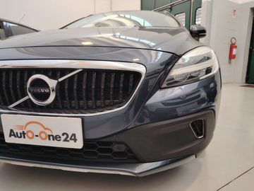 Volvo V40 Cross Country - 3