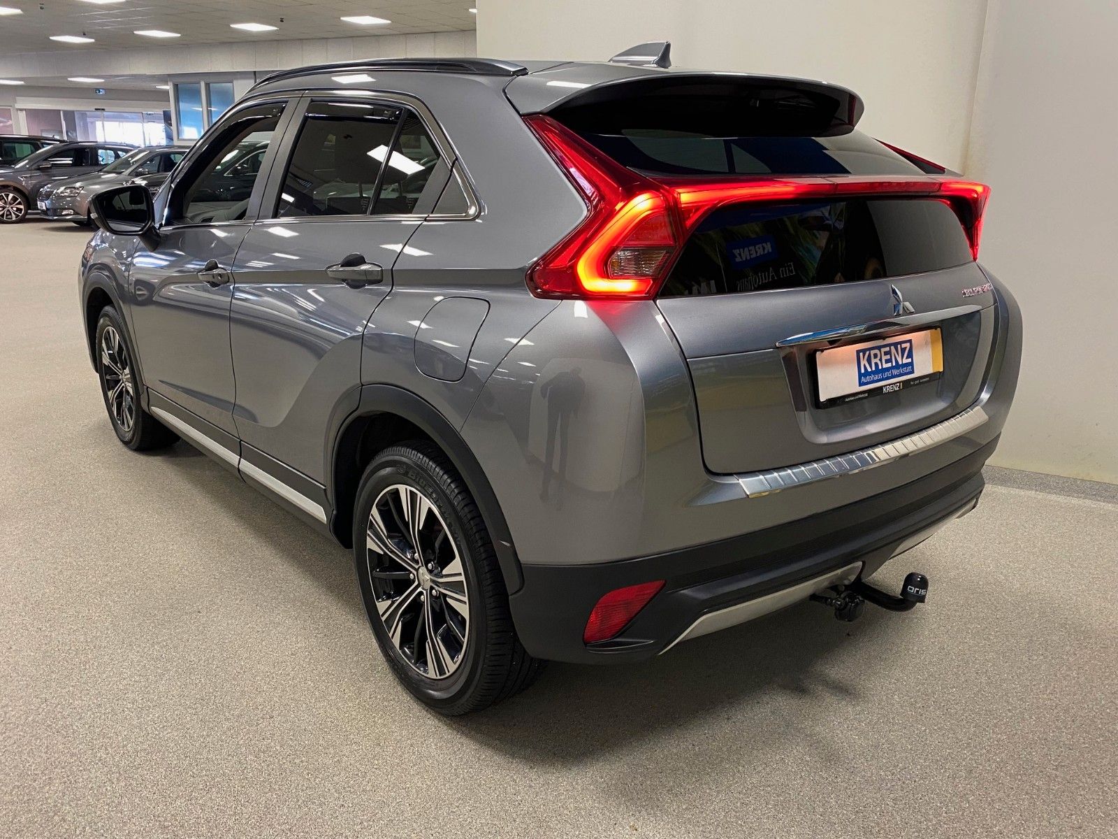 Fahrzeugabbildung Mitsubishi ECLIPSE CROSS PLUS+SITZHEIZUNG+RÜCKFAHRKAMERA+++