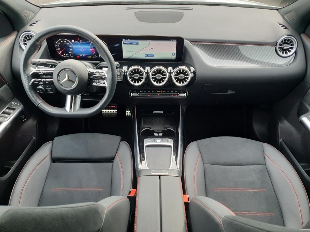 Fahrzeugabbildung Mercedes-Benz GLA 200 d AMG*Navi*AHK*Leder*PDC*SpurH*LED