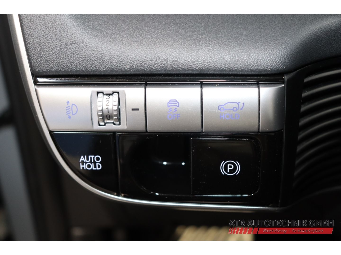 Fahrzeugabbildung Hyundai IONIQ 5 UNIQ 77,4 kWh 2WD 97,7% SOH HUD Navi Sou