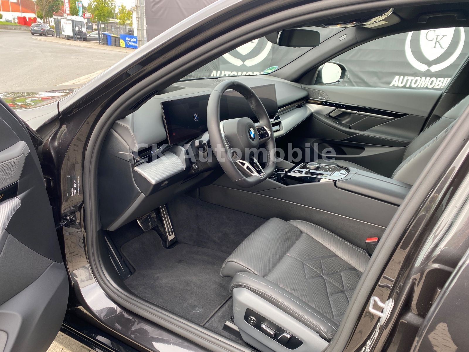 Fahrzeugabbildung BMW 540 d xDrive M Sport/Navi/Leder/LED/AHK/360°Kam.