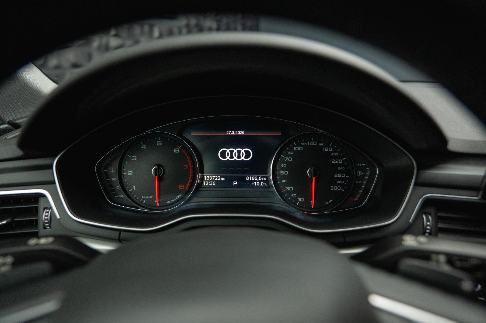Fahrzeugabbildung Audi A4 Lim. 40 TFSI advanced Sport *DAB*LED*ACC*