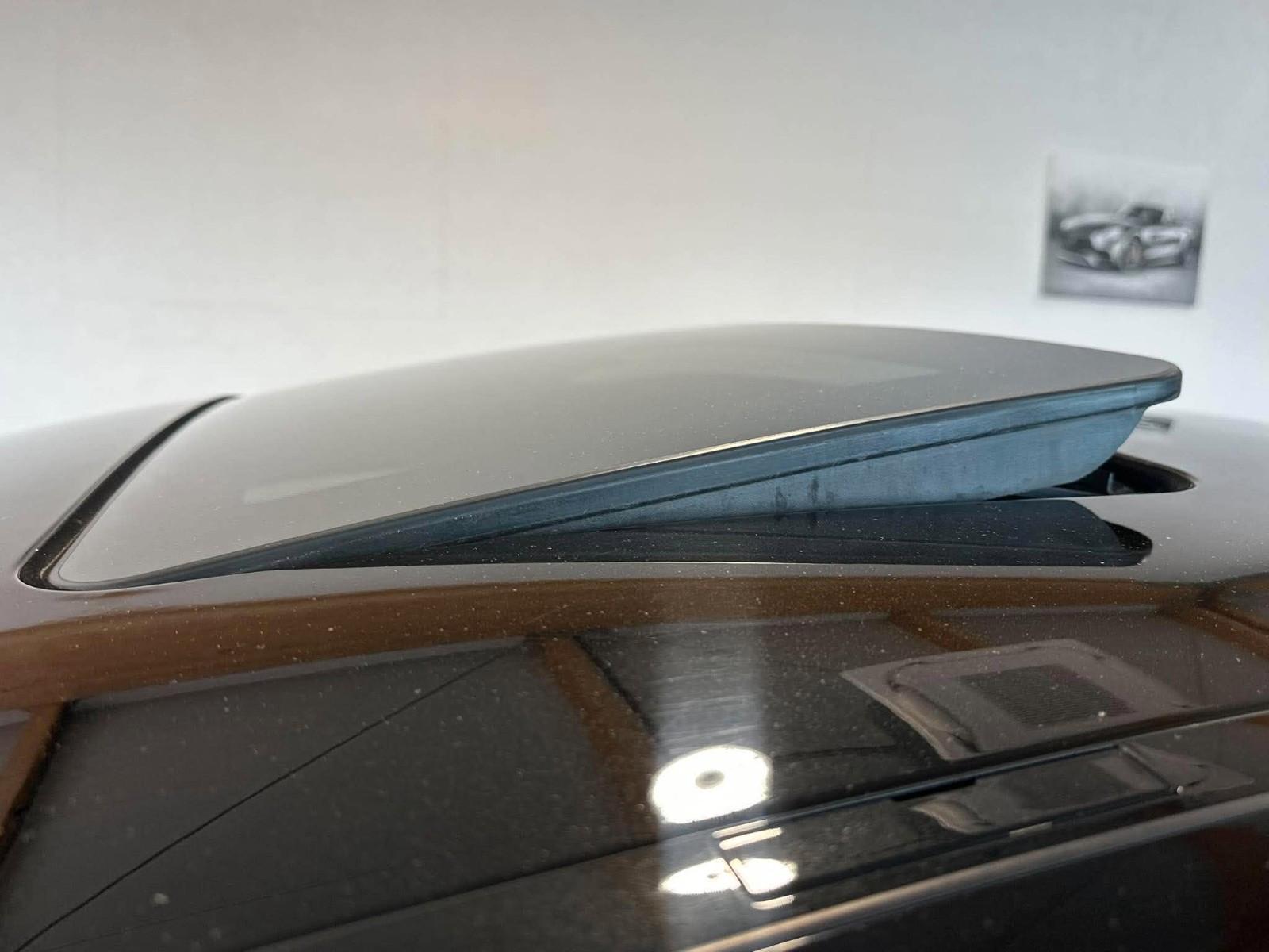 Mercedes CLS 500 5.5 V8 387 ch – Pack AMG – Toit ouvrant – Entretien Mercedes – 125 000 km