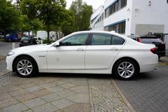 Fahrzeugabbildung BMW 520d xDrive Tempomat Kamera Navi SHZ PDC TOP !