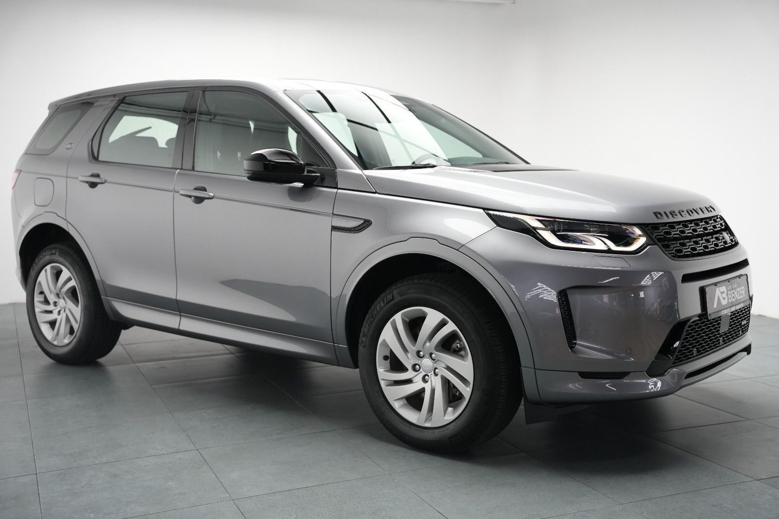 Fahrzeugabbildung Land Rover Discovery Sport /R-Dynamic/LED/R-Cam/Leder/AHK/