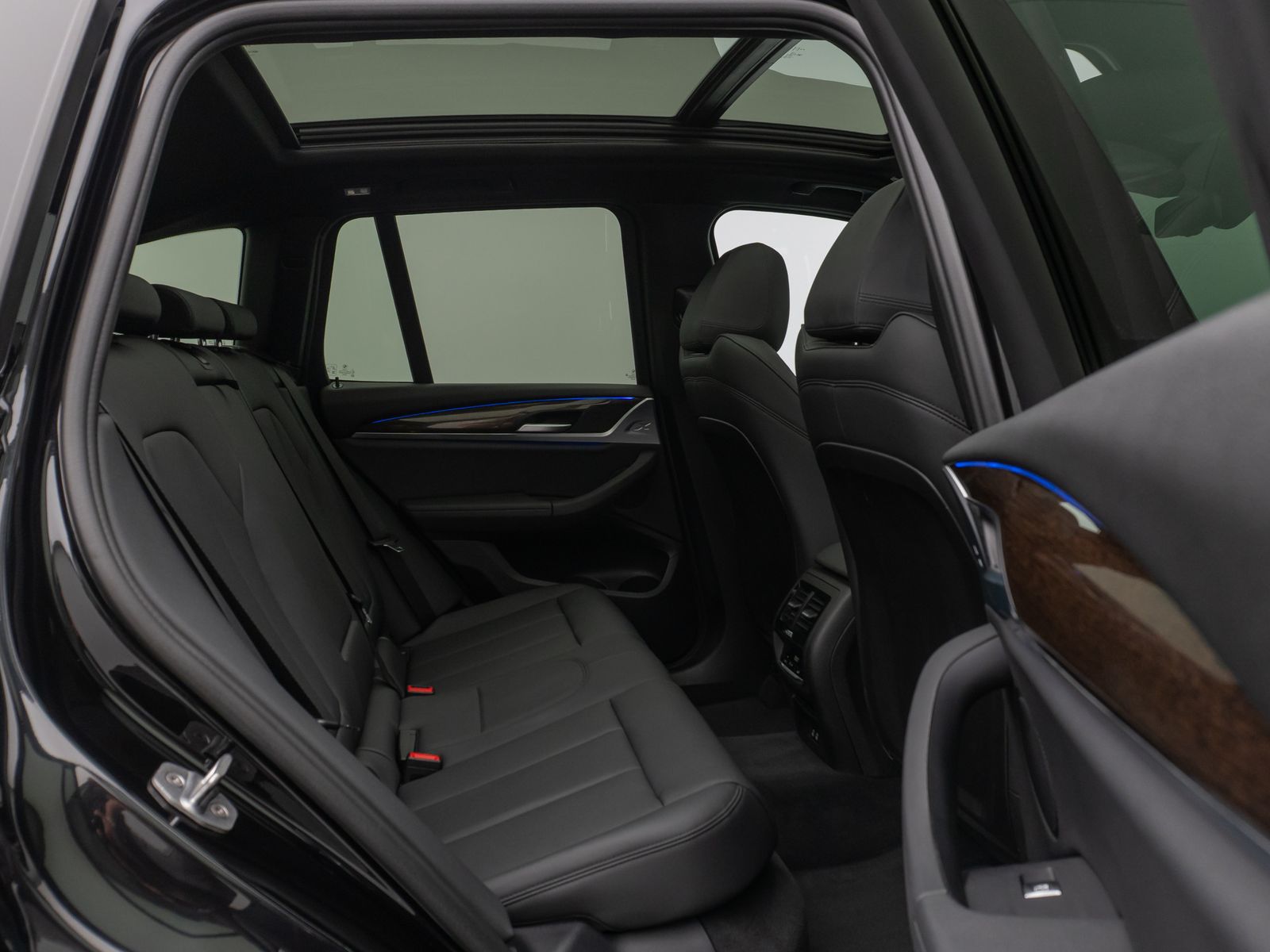 Fahrzeugabbildung BMW X3 xD30i xLine Panoram Kamera HiFi Komfort Sport