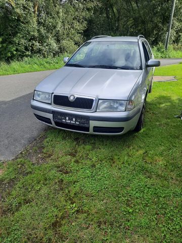 Skoda Octavia Combi Elegance