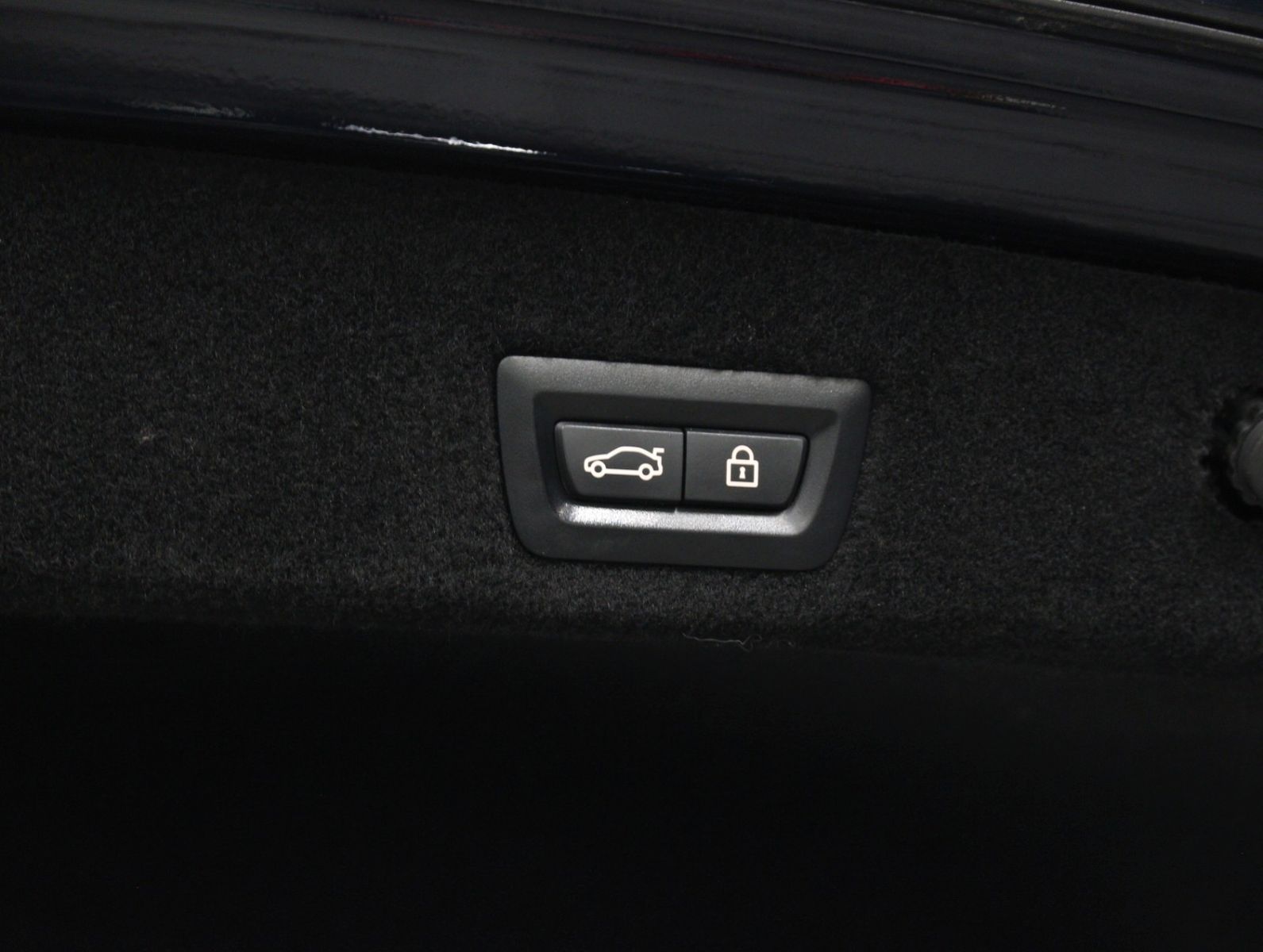 Fahrzeugabbildung BMW 730d*M-Sport Paket*Hud*Standh.GSD.Massagesitze