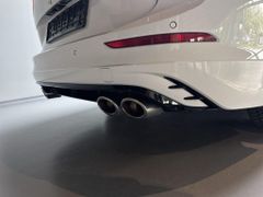 VW Golf R Variant 4Motion 320 PS  IQ.Light