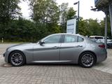 Alfa Romeo Giulia 2.2 Diesel AT8 Super Leder,Navi,Bi-Xenon - Gebrauchtwagen in Lübeck