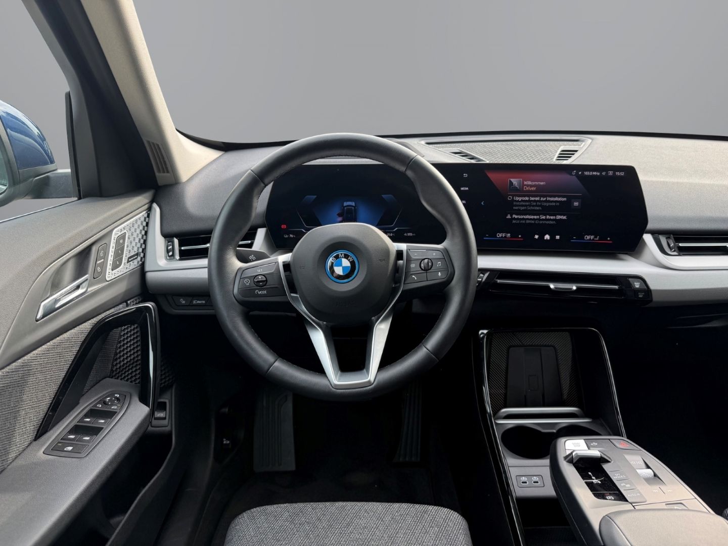 BMW iX1 eDrive20 HUD Pano LKH SHZ Massagesitze H&K foto 3