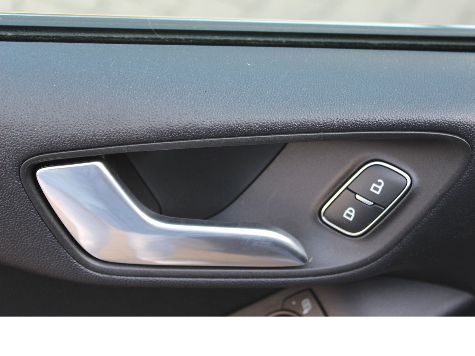 Fahrzeugabbildung Ford Fiesta Titanium