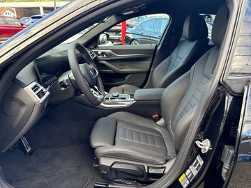 BMW i4 xDrive40 M Sportpaket HK HiFi DAB LED RFK
