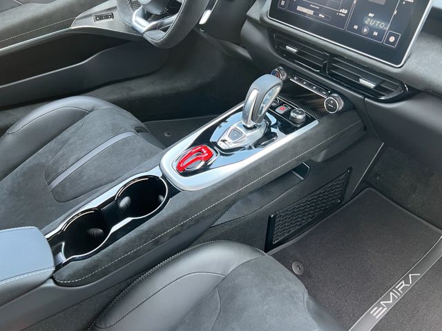 Fahrzeugabbildung Lotus Emira i4 Turbo SE Lotus Wuppertal