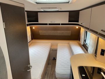 Dethleffs c´go 475 EL Mover TV Dusche el .Stützen