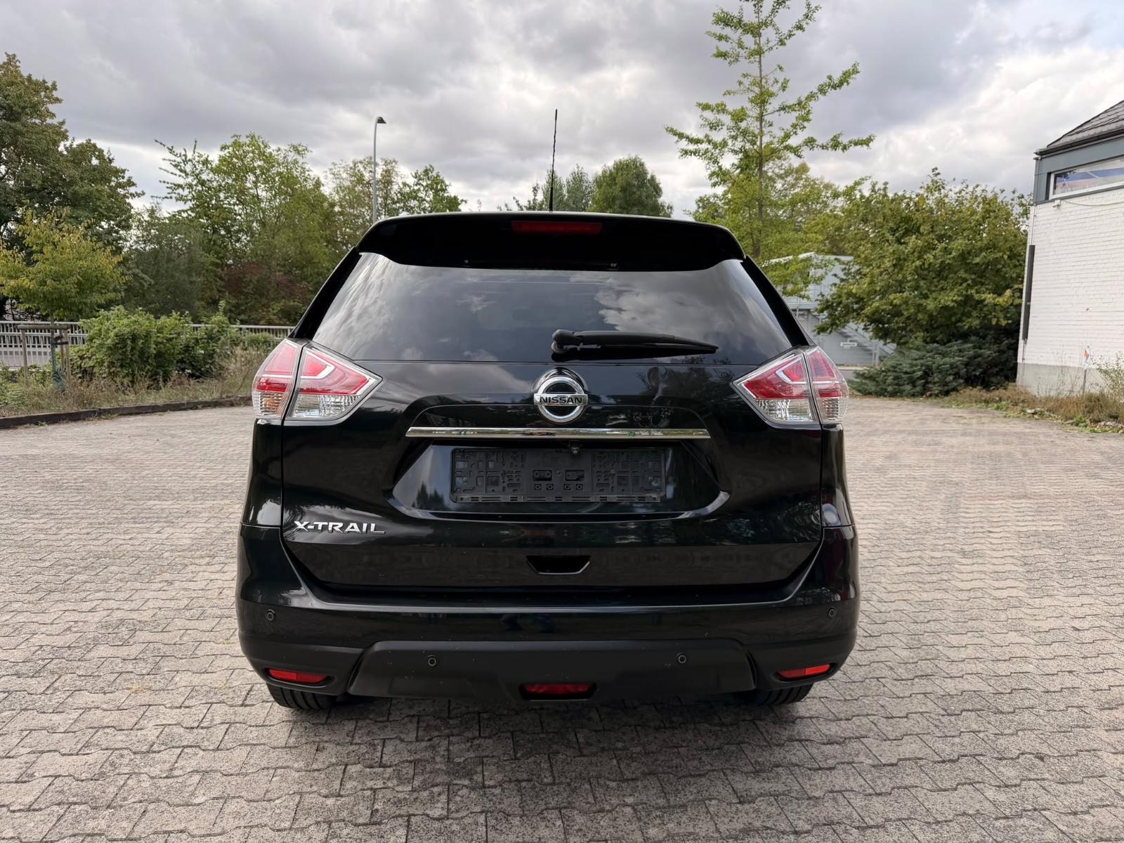 NISSAN X-TRAIL TEKNA 4X4 PANORAMIQUE GPS | 131 ch | BVM | HAYON ÉLECTRIQUE | VOLANT EN CUIR