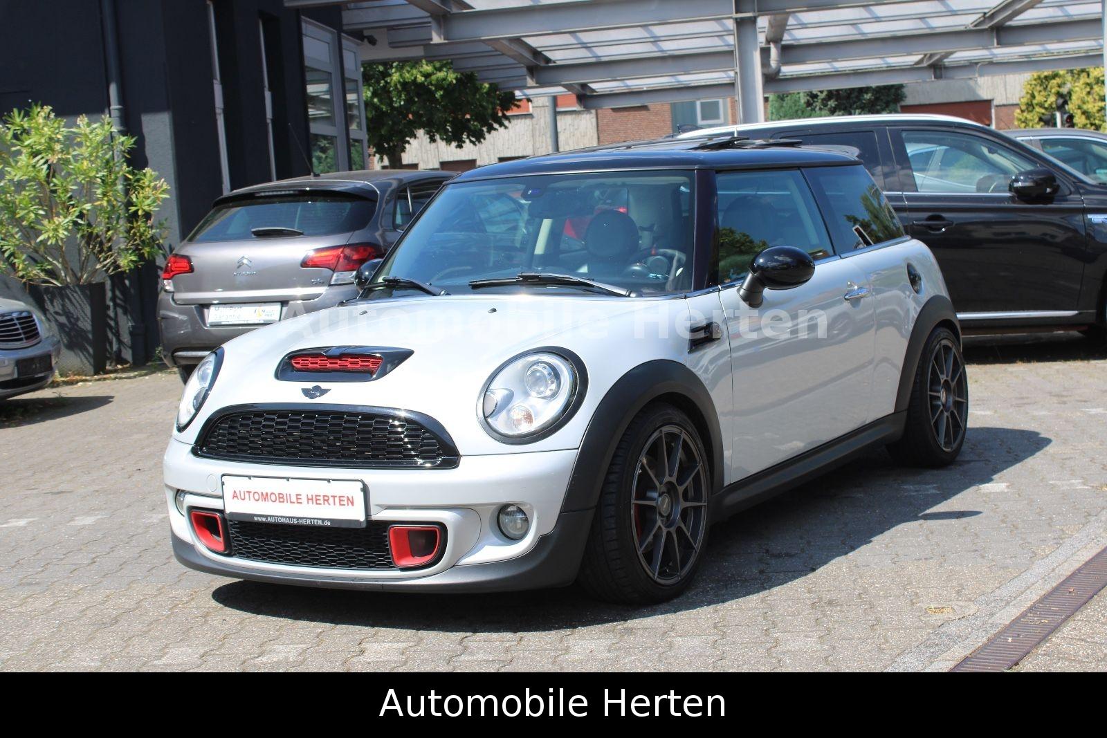 MINI Cooper S*HIFI*LEDER*NAVI*XENON*PANO*SUPER OPTIK*