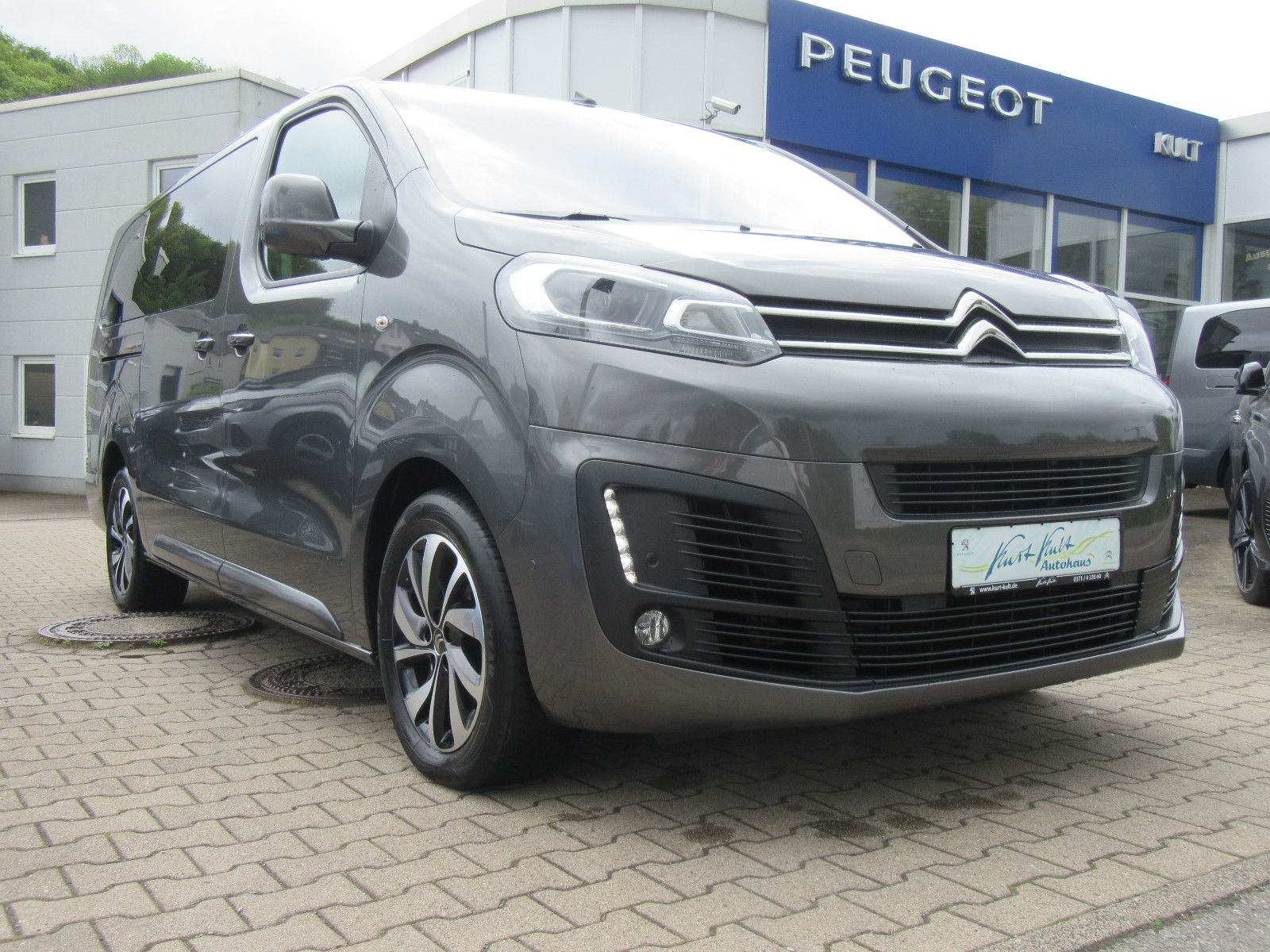 Citroën SpaceTourer Shine  XL BHDi 145*ACC*Pano*8Sitzer