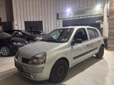 Renault Clio IIEmotion Automatik*Klima*ZV*elektr.Fenster - gebrauchte Renault Clio aus dem Jahr 2004