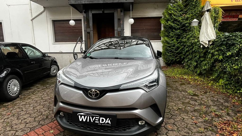 TOYOTA C-HR